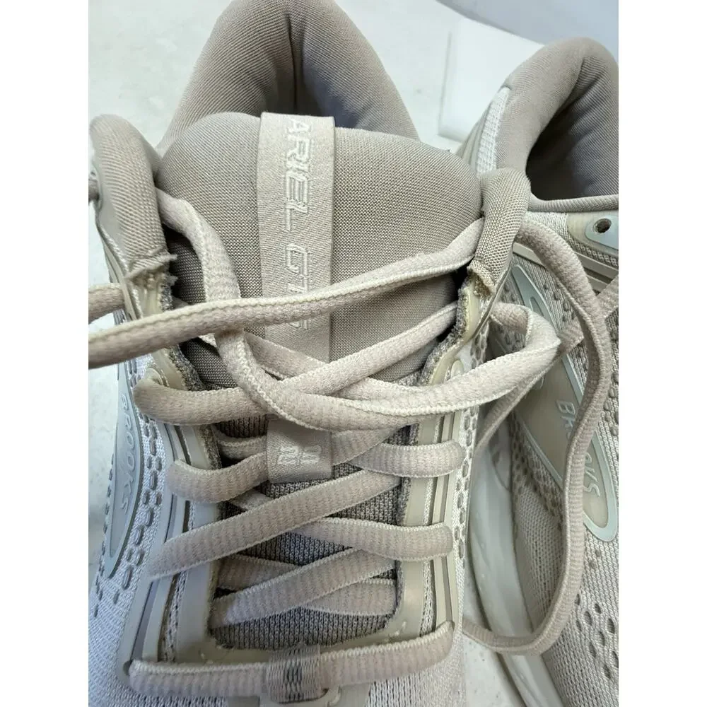 Brooks Ariel GTS 23 Shoes Womens Size 9 Beige Sneakers Running Athletic Jogging